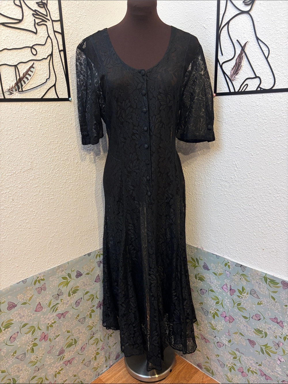 Vintage 1990’s Starina romantic black floral lace sheer midi dress. Size L.
